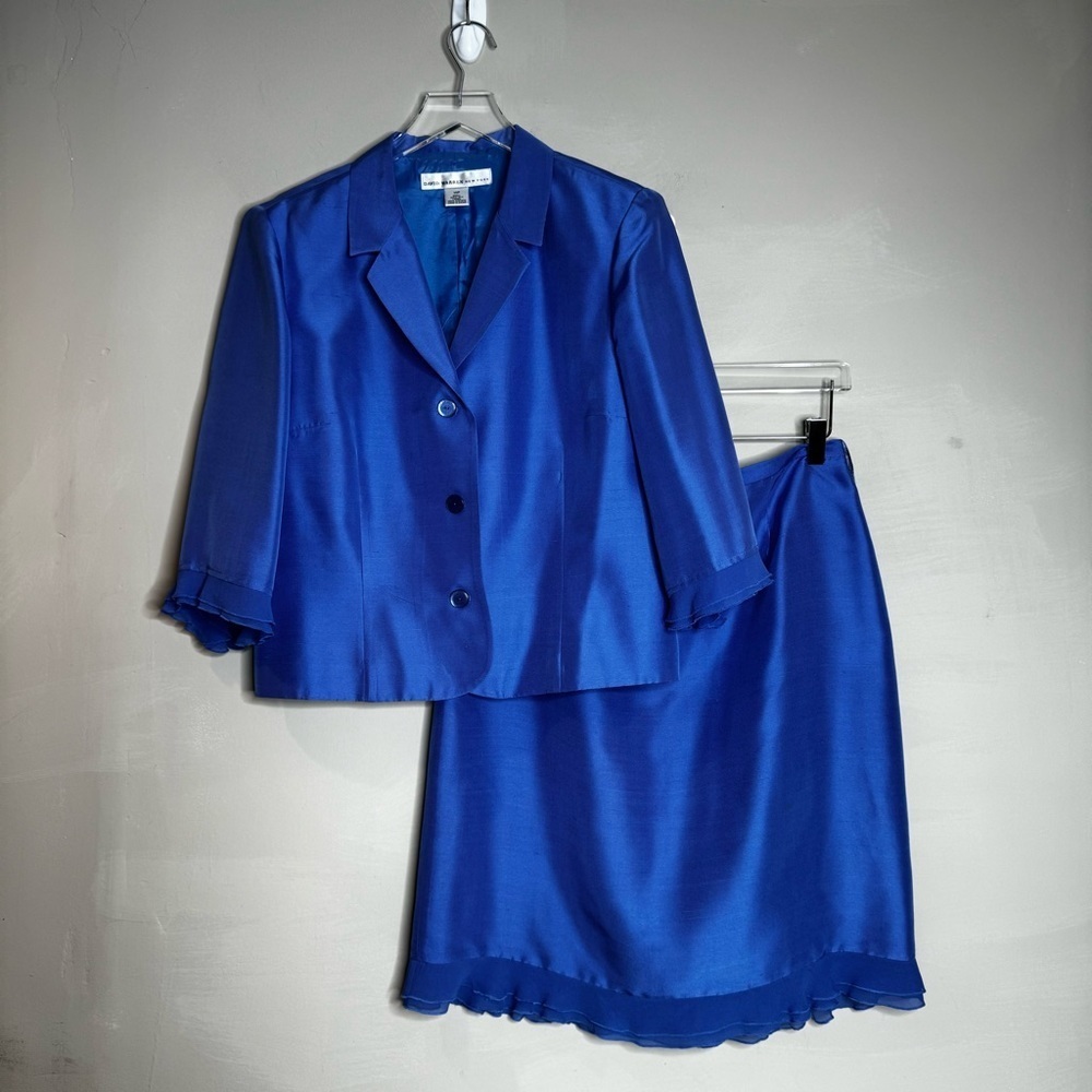 David Warren New York 100% silk suit